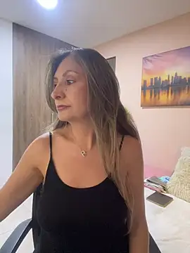 Snapshot of antonnella_2 chatting on 01.13.26 antonnella 2 online show from 01.13.26