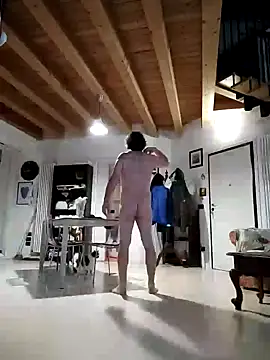 Snapshot of woww791 chatting on 12.17.24 woww791 online show from 12.17.24