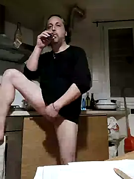 Snapshot of woww791 chatting on 02.16.25 woww791 online show from 02.16.25