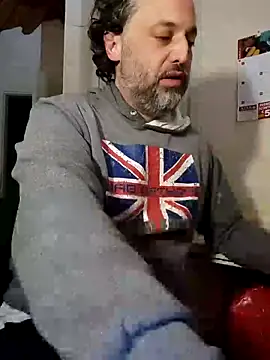 Snapshot of woww791 chatting on 03.18.25 woww791 online show from 03.18.25