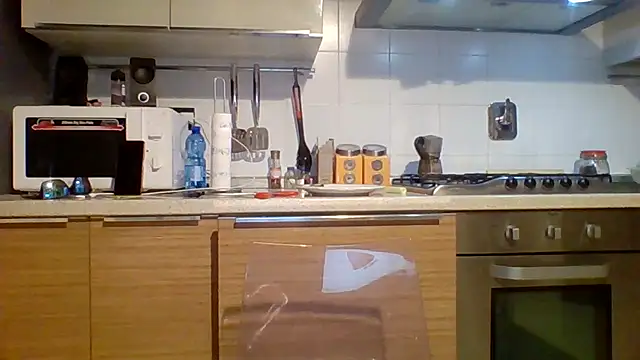 Snapshot of woww791 chatting on 10.06.25 woww791 online show from 10.06.25