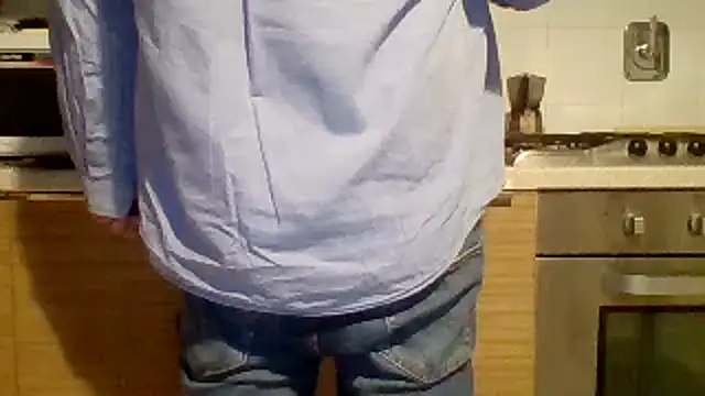 Snapshot of woww791 chatting on 11.04.25 woww791 online show from 11.04.25