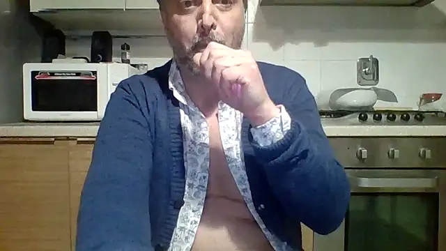 Snapshot of woww791 chatting on 11.24.25 woww791 online show from 11.24.25