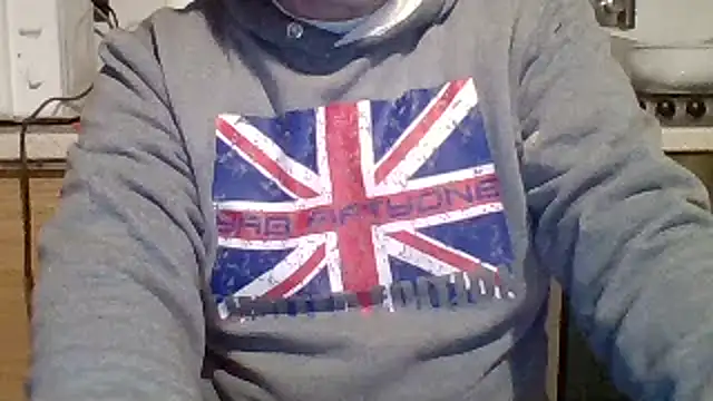 Snapshot of woww791 chatting on 11.25.25 woww791 online show from 11.25.25