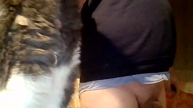 Snapshot of woww791 chatting on 12.22.25 woww791 online show from 12.22.25