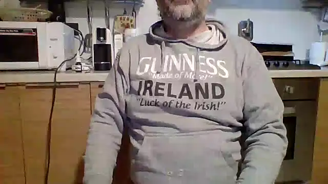 Snapshot of woww791 chatting on 02.04.26 woww791 online show from 02.04.26