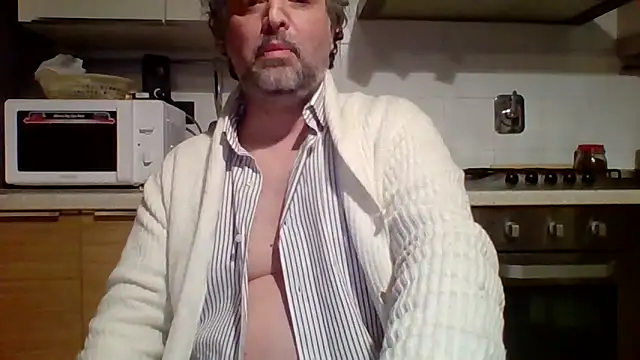 Snapshot of woww791 chatting on 02.15.26 woww791 online show from 02.15.26