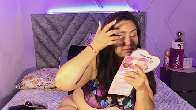 emmajohnss online show from 11.22.25