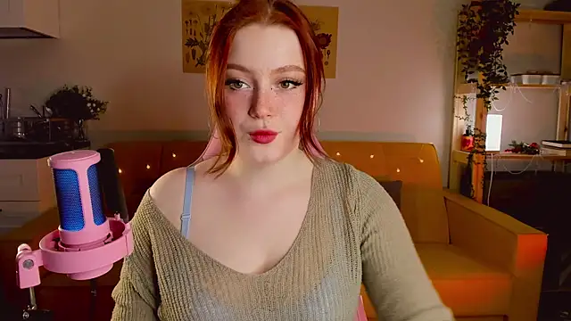 Snapshot of Sofy_Benson chatting on 01.14.25 Sofy Benson online show from 01.14.25