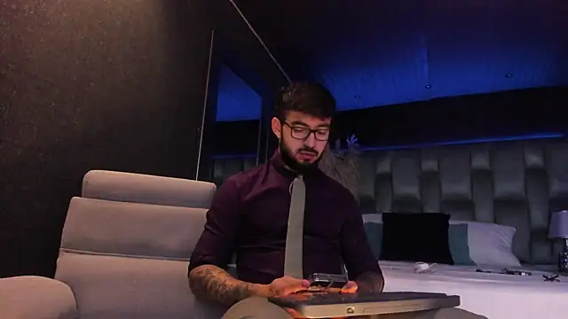 MarkWalker   online show from 03.07.25