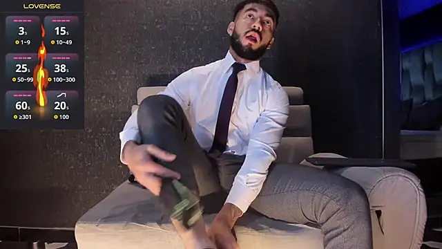 MarkWalker   online show from 10.25.25