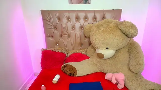 Snapshot of Ginna_doll chatting on 03.02.25 Ginna doll online show from 03.02.25