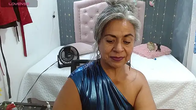 Snapshot of lalisha_96 chatting on 06.17.26 lalisha 96 online show from 06.17.26