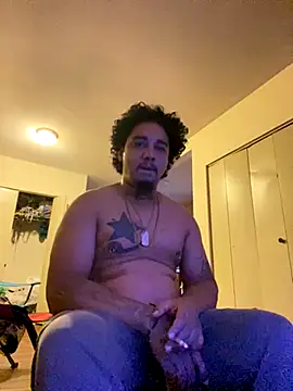 Snapshot of dioniciocruz chatting on 10.31.25 dioniciocruz online show from 10.31.25