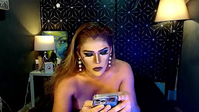 Snapshot of UrtopshemalegoddessAliyah chatting on 01.26.25 UrtopshemalegoddessAliyah online show from 01.26.25