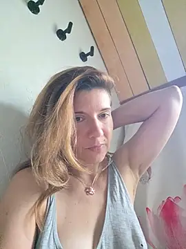 Snapshot of Lina_lou4 chatting on 06.24.26 Lina lou4 online show from 06.24.26