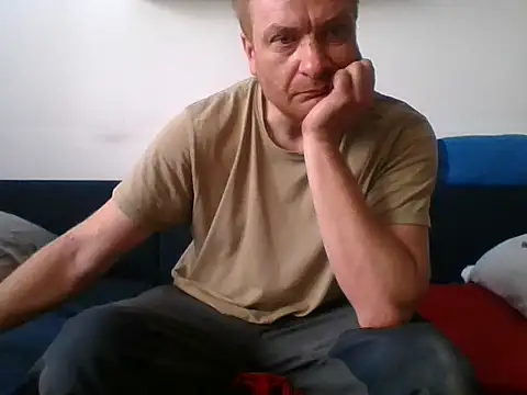 Snapshot of 82liska chatting on 05.20.26 82liska online show from 05.20.26