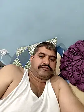 Snapshot of Amandev7 chatting on 10.15.25 Amandev7 online show from 10.15.25