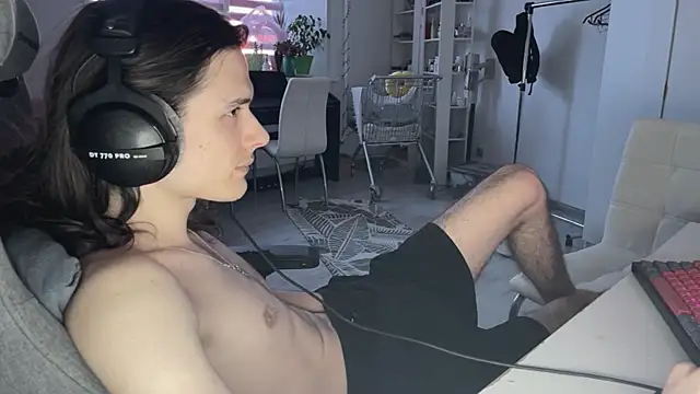 CandyChell online show from 03.16.26