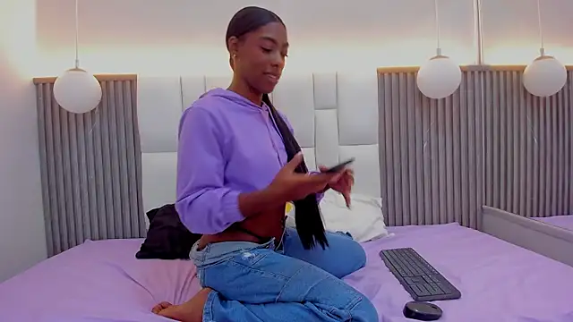 Snapshot of tyra_jackson chatting on 09.23.25 tyra jackson online show from 09.23.25