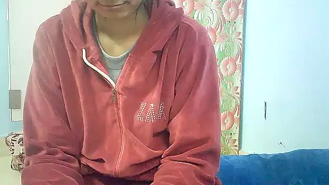 Snapshot of lovelydesi21 chatting on 01.18.25 lovelydesi21 online show from 01.18.25