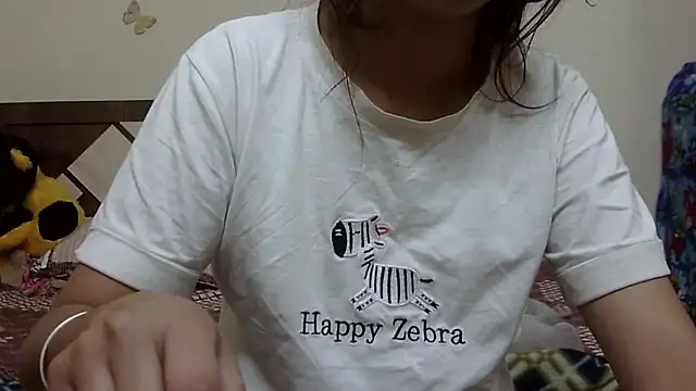 lovelydesi21 online show from 04.12.26