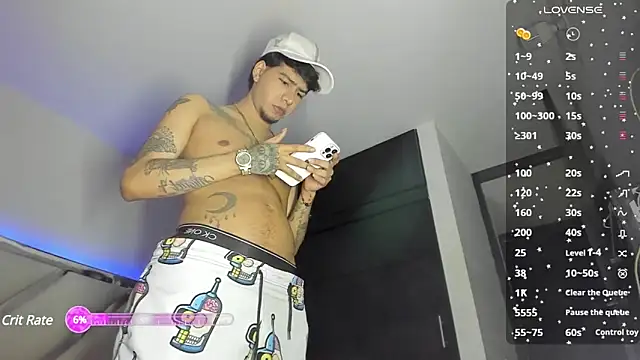 Snapshot of zack_isaac777 chatting on 03.06.25 zack isaac777 online show from 03.06.25