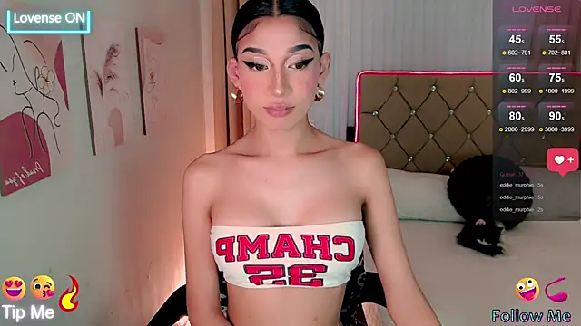 Snapshot of FuckDoll_Nathalie chatting on 03.10.25 FuckDoll Nathalie online show from 03.10.25
