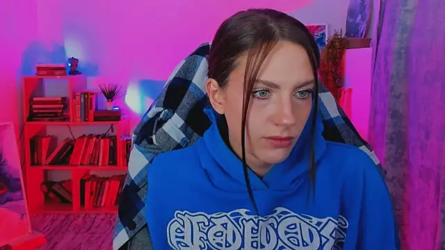 EmilyWilden online show from 10.02.25