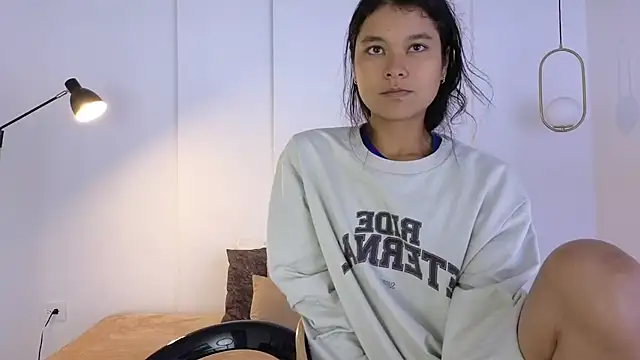 sexychanell 18 online show from 04.15.26