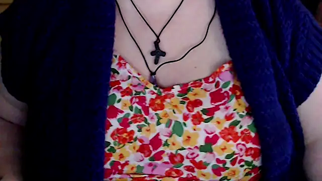 Snapshot of mayasmith chatting on 04.25.26 mayasmith online show from 04.25.26