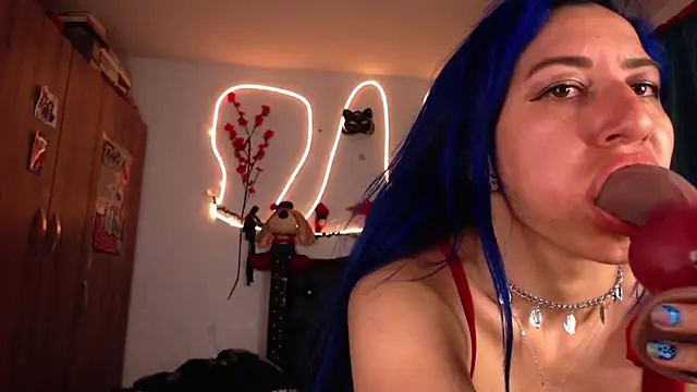 Snapshot of pussytight_pervert chatting on 01.12.25 pussytight pervert online show from 01.12.25