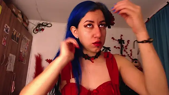 Snapshot of pussytight_pervert chatting on 11.30.25 pussytight pervert online show from 11.30.25