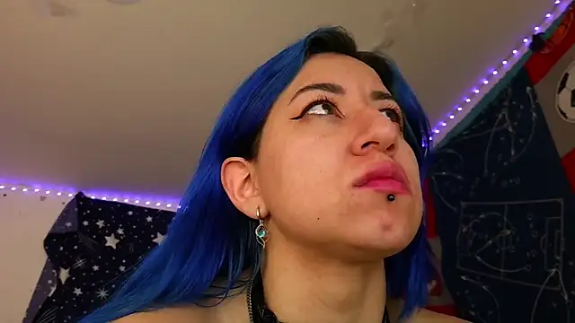 Snapshot of pussytight_pervert chatting on 01.11.26 pussytight pervert online show from 01.11.26