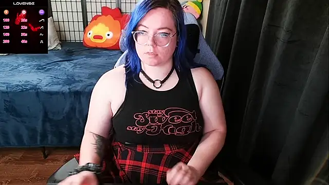 KiraSpitQueen online show from 01.10.25