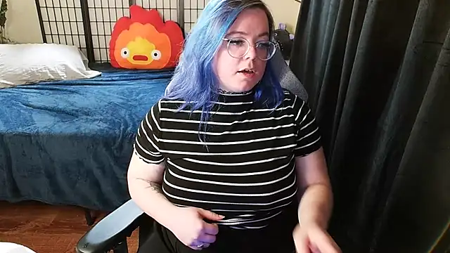 KiraSpitQueen online show from 03.23.25