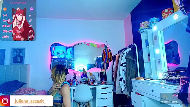 Snapshot of caroline_cossei chatting on 04.29.26 caroline cossei online show from 04.29.26