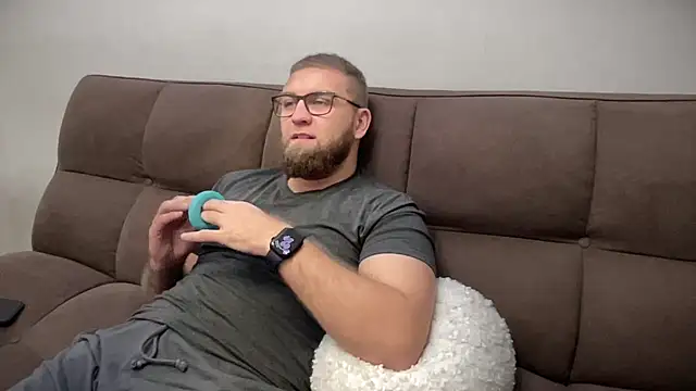 Bear bear  online show from 12.28.24