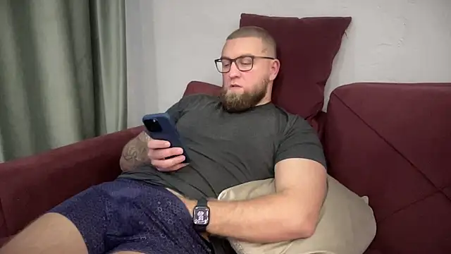 Bear bear  online show from 01.31.25