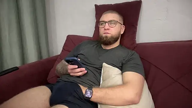 Bear bear  online show from 02.19.25