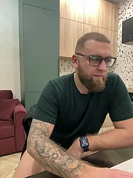 Bear bear  online show from 02.21.25