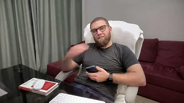 Bear bear  online show from 03.10.25