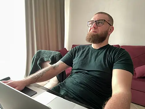 Bear bear  online show from 03.20.25