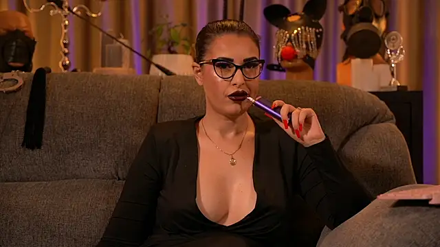 kelly kent online show from 11.14.25