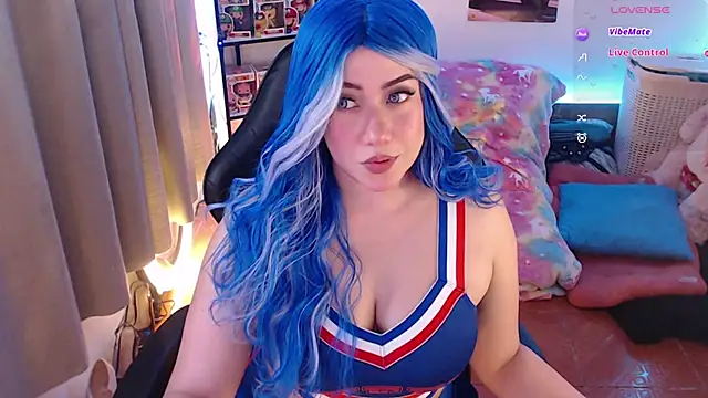 Emmy Ruiz online show from 04.10.26