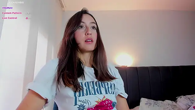 Snapshot of catimore chatting on 11.11.25 catimore online show from 11.11.25