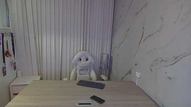 Snapshot of Scarlett_collins02 chatting on 01.19.25 Scarlett collins02 online show from 01.19.25