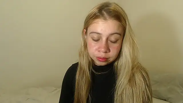 SweetSofty online show from 03.15.25