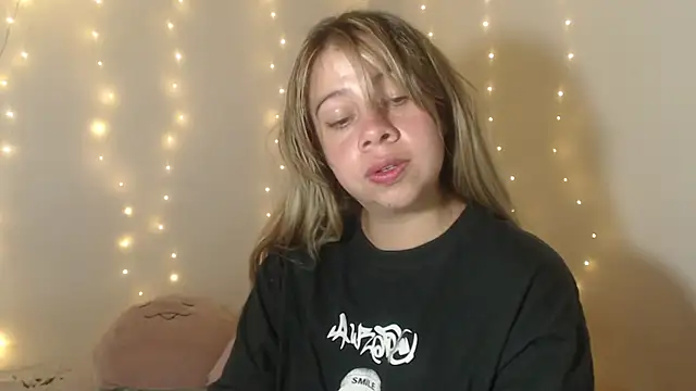 SweetSofty online show from 04.14.26