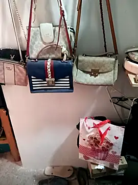 Snapshot of ivandignity chatting on 02.25.26 ivandignity online show from 02.25.26